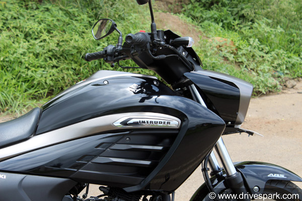 Suzuki Intruder 150 रिव्यू: बजट में बेहतर क्रूजर बाइक