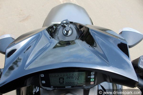 Suzuki Intruder 150 रिव्यू: बजट में बेहतर क्रूजर बाइक