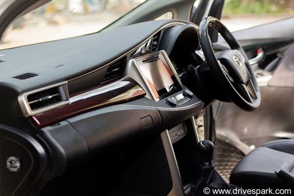 Mahindra Marazzo Vs Toyota Innova Crysta: जानिए कौन है सबसे बेहतर?