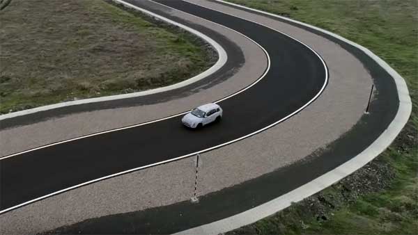 विडियो: जबरदस्त होगी टाटा हैरियर की राइड और हैंडलिंग