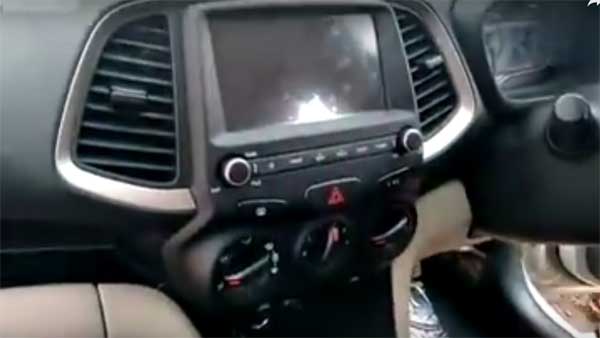 विडियो: डीलरशीप पर पहुंचनी शुरू हुई नई हुंडई सैंट्रो