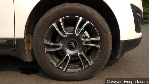 महिंद्रा मराजो रोड़ टेस्ट रिव्यू — आपसे किये हर वादे को पूरा करती है ये कार