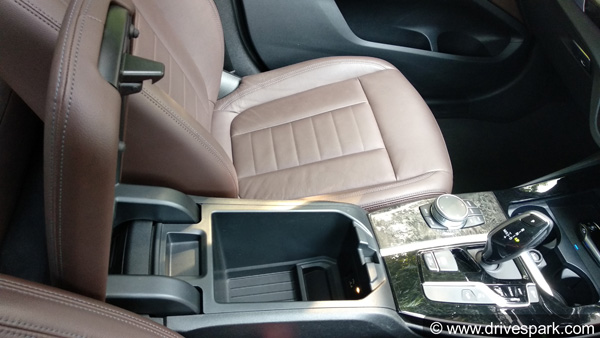 नई बीएमडब्ल्यू एक्स3 एक्स ड्राइव 20डी रिव्यू — जानिए इस एसयूवी में क्या है खास?