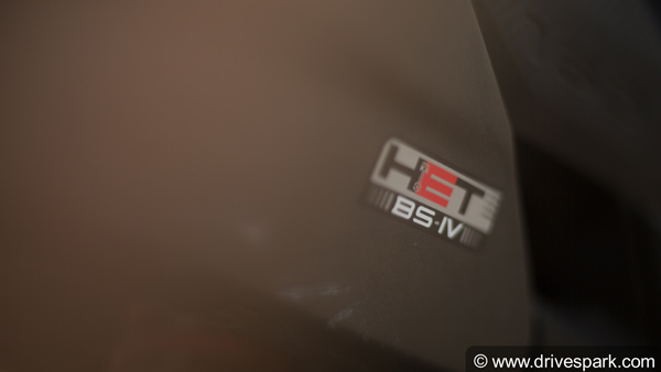 होंडा एक्स-ब्लेड रिव्यू — बजट के साथ बेहतर माइलेज देने वाली स्टायलिस बाइक