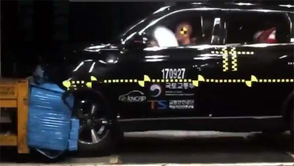  टोयोटा फॉर्च्यूनर के मुकाबले में लॉन्च हुई महिंद्रा एल्टुरस G4 SUV को मिले 5-स्टार सेफ्टी रेटिंग