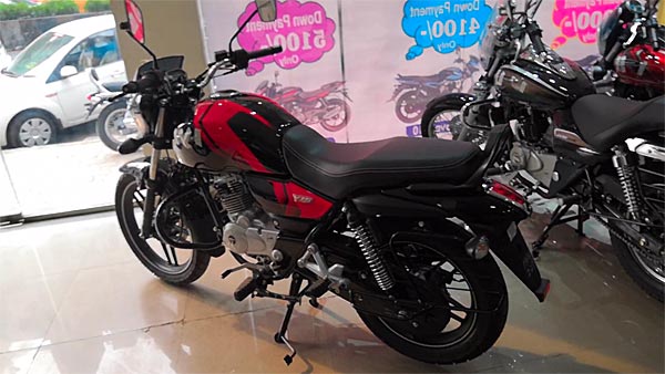 INS विक्रांत के लोहे से बनी बाइक बजाज V15 का पावर अप वेरिएंट भारत में लॉन्च