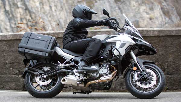 बेनेली जल्द लांच करेगी अपनी दो बेहतरीन बाइकें TRK 502 और 502X