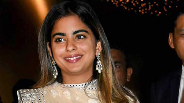 ईशा अंबानी की शादी और इलेक्शन के चलते उदयपुर में लगेगा चार्टेड प्लेन का तांता ईशा अंबानी की शादी और इलेक्शन के चलते उदयपुर में लगेगा चार्टेड प्लेन का तांता