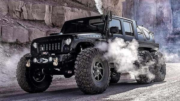 जीप रैंग्लर को बना दिया भांप से चलने वाला 6 पहियों वाला मिनी ट्रक