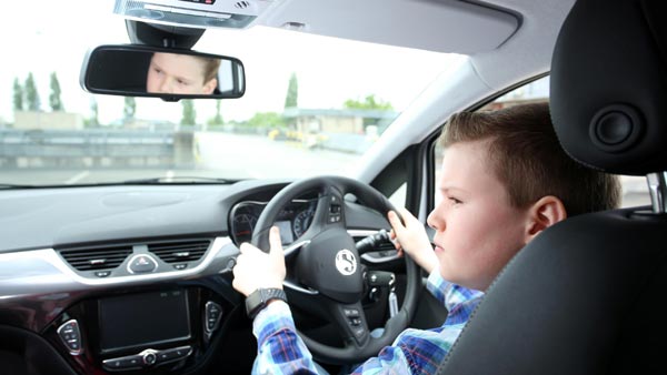 जानिए ड्राइवरलेस कारें किस तरह से आपकी जिंदगी बदल देंगी