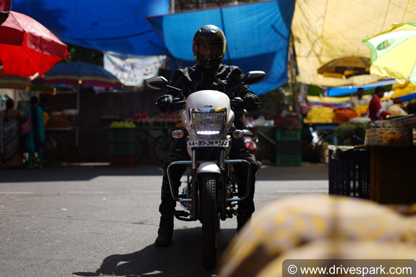 टीवीएस रेडियन रिव्यू: जानिए क्यों इतनी खास है ये बाइक?