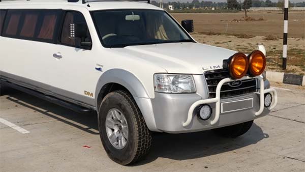 फोर्ड एंडेवर से बनायी गयी लिमोजिन - देखिये कैसे दिखती है यह मॉडिफाई कार