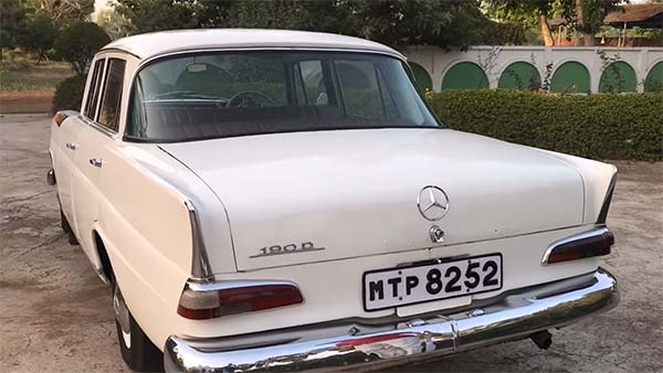 जानिये किस हालत में है जेआरडी टाटा की पुरानी मर्सिडीज बेंज 190D, देखे वीडियो जानिये किस हालत में है जेआरडी टाटा की पुरानी मर्सिडीज बेंज 190D, देखे वीडियो