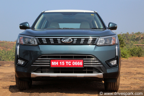 महिंद्रा XUV300 रिव्यू ー जानिये कितनी बेहतर है महिंद्रा की यह नई एसयूवी, पढ़िए कीमत, फीचर्स व अन्य जानकारियां 