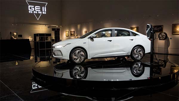 जिली ग्रुप ने लॉन्च किया एक नया इलेक्ट्रिक कार ब्रांड ज्योमेट्री, टेस्ला को देगा कड़ी टक्कर