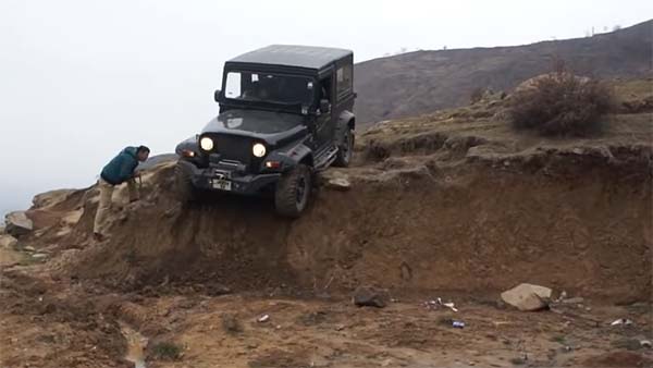 देखिये महिंद्र थार का यह कारनामा, यकीन नहीं कर पाएंगे आप