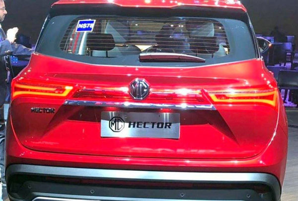 एमजी हेक्टर की तस्वीरें हुई लीक, देखिये कैसी होगी देश की पहली इंटरनेट कार