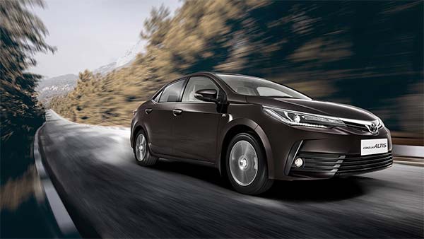 टोयोटा कोरोला 2020 मॉडल का भारत में उतारा जाना हुआ रद्द , मारुति सुजुकी की योजनाओं पर फिरा पानी टोयोटा कोरोला 2020 मॉडल का भारत में उतारा जाना हुआ रद्द , मारुति सुजुकी की योजनाओं पर फिरा पानी