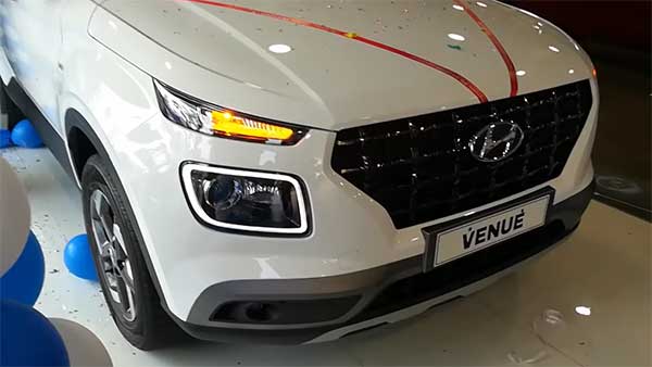 हुंडई वेन्यू डिलीवरी शुरु