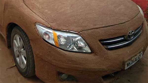 कार को धूप से बचाने का देसी जुगाड़