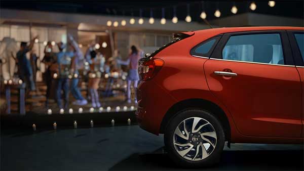 टोयोटा ग्लैंजा लॉन्च वीडियो टीजर टोयोटा ग्लैंजा लॉन्च वीडियो टीजर