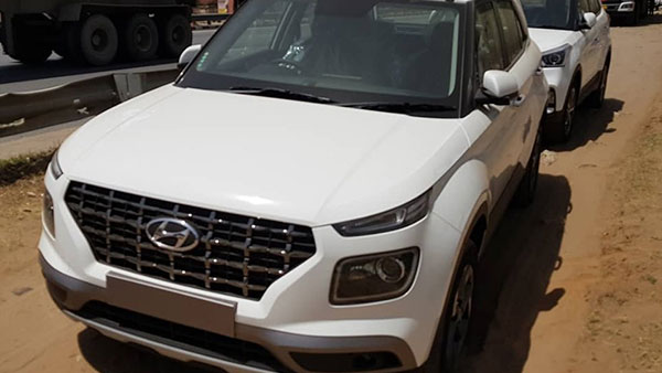 हुंडई वेन्यू लॉन्च डीलरशिप स्टोर