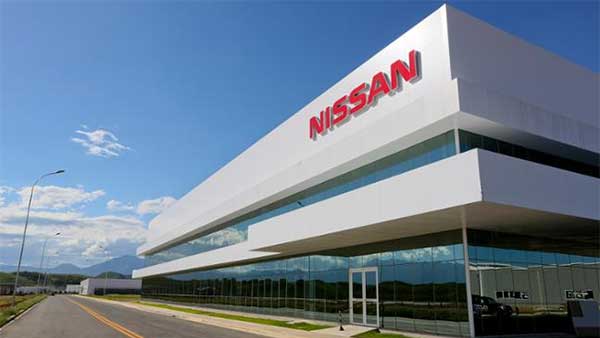 निसान शोरूम कार चोरी बैंगलोर