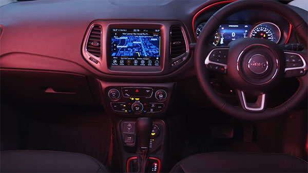 जीप कम्पास ट्रेलहॉक बुकिंग शुरू