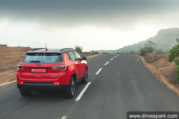 जीप कम्पास ट्रेलहॉक शानदार लुक और बेहतरीन फीचर्स के साथ हुई लॉन्च