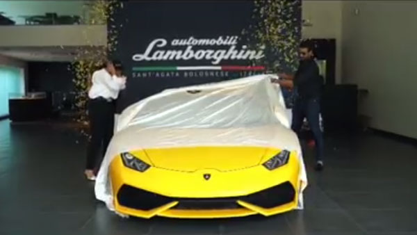 पति पत्नी गिफ्ट लेम्बोर्गिनी हरकैन सुपरकार 3.7 करोड़ कीमत बैंगलोर