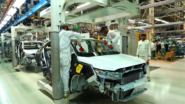 पैसेंजर वाहनों बिक्री मई 2019 18 साल सबसे बड़ी गिरावट