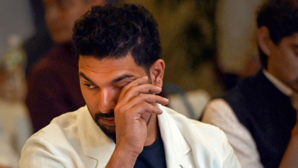 युवराज सिंह रिटायरमेंट जीप ट्रिब्यूट बेस्ट युवी (UV)