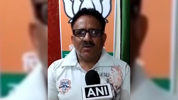 वाहन चेकिंग के दौरान पुलिस से भिड़े भाजपा नेता, पुलिस ने किया एफआईआर वाहन चेकिंग के दौरान पुलिस से भिड़े भाजपा नेता, पुलिस ने किया एफआईआर