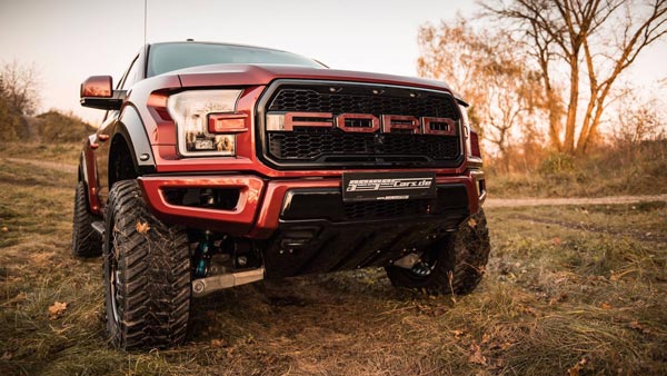 नकली नोट लेकर कार खरीदने चली थी महिला, पुलिस ने पकड़ा