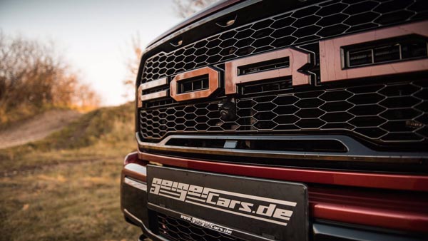 नकली नोट लेकर कार खरीदने चली थी महिला, पुलिस ने पकड़ा