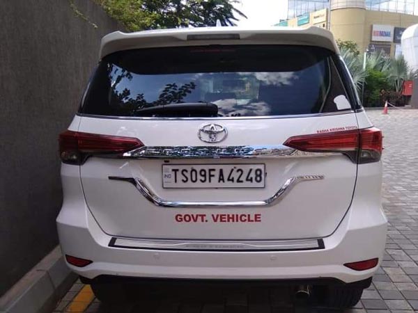 हैदराबाद कमिश्नर पर ओवर स्पीड के लिए लगा जुर्माना, सोशल मीडिया पर वायरल हुई तस्वीरें