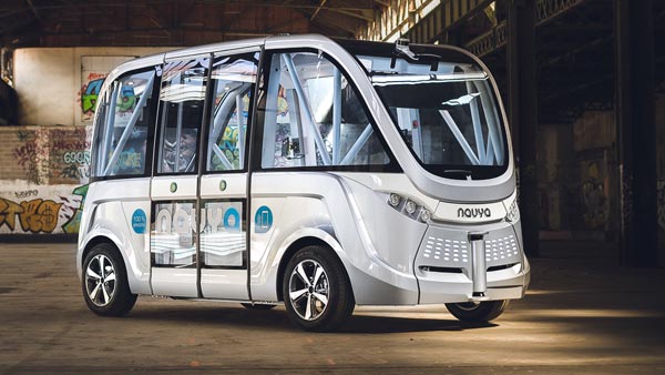  टेस्टिंग के दौरान सेल्फ ड्राइवड बस हो गई दुर्घटनाग्रस्त, पढ़ें यहां