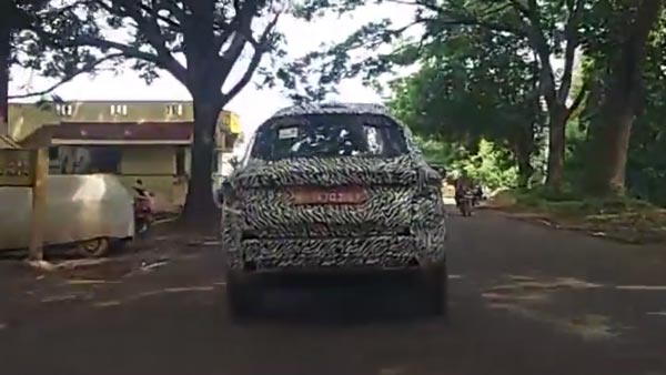 टाटा हैरियर 7 सीटर टेस्टिंग के दौरान देखी गई, जल्द होगी लॉन्च टाटा हैरियर 7 सीटर टेस्टिंग के दौरान देखी गई, जल्द होगी लॉन्च