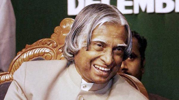 भारत के राष्ट्रपति और प्रधानमंत्री की कारें बाहर से दिखती है टैंक तो अंदर से है लगजरी होटल भारत के राष्ट्रपति और प्रधानमंत्री की कारें बाहर से दिखती है टैंक तो अंदर से है लगजरी होटल