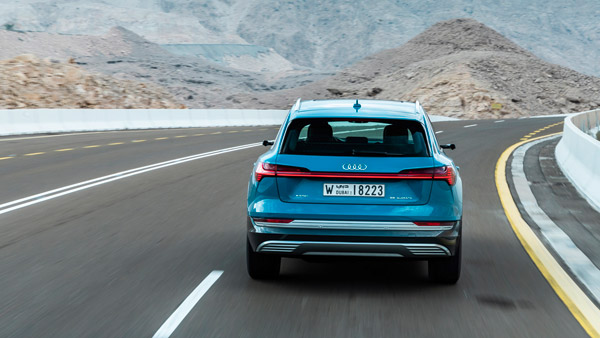 ऑडी ई-ट्रॉन इलेक्ट्रिक एसयूवी ने 24 घंटे में पूरी की 10 देशों की यात्रा, भारत में जल्द होगी लॉन्च