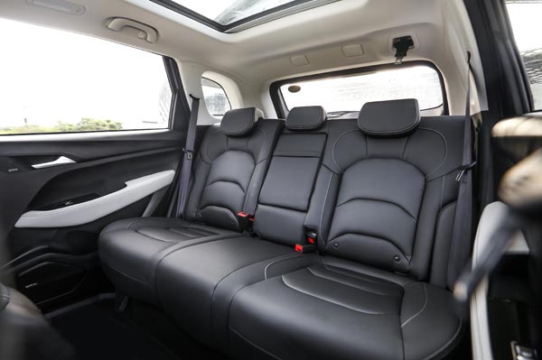 अपकमिंग 7 सीटर कार इन इंडिया: रेनॉल्ट ट्राइबर से एमजी हेक्टर 7 सीटर तक