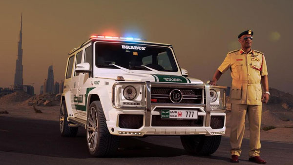 दुबई पुलिस के पास है दुनिया की सबसे तेज कार, 407 किलोमीटर घंटे की है रफ्तार दुबई पुलिस के पास है दुनिया की सबसे तेज कार, 407 किलोमीटर घंटे की है रफ्तार