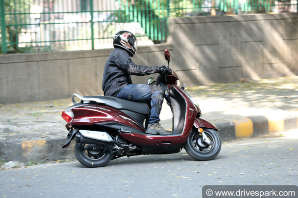 हीरो स्कूटर्स पर मिल रहा है बड़ा डिस्काउंट ऑफर, मैस्ट्रौ, डेस्टनी और प्लेजर है शामिल हीरो स्कूटर्स पर मिल रहा है बड़ा डिस्काउंट ऑफर, मैस्ट्रौ, डेस्टनी और प्लेजर है शामिल