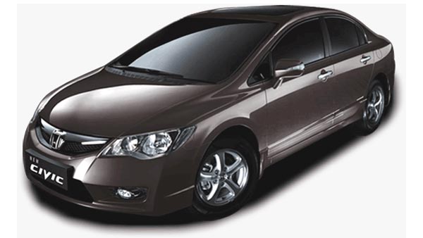 होंडा सिविक पर गलत तरीके से लगा रखी थी पुलिस की स्टीकर, हो गई गिरफ्तारी होंडा सिविक पर गलत तरीके से लगा रखी थी पुलिस की स्टीकर, हो गई गिरफ्तारी