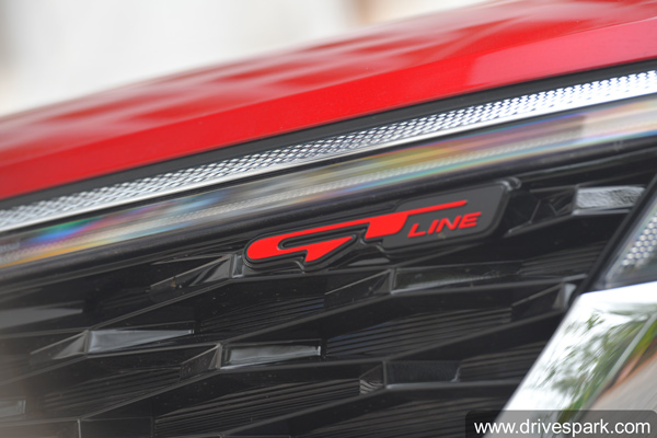 किया सेल्टोस वैरिएंट: मॉडल फीचर्स इंजन सभी जानकारी