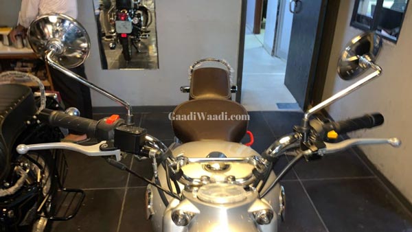 रॉयल एनफील्ड के डीलर ट्रायल्स मॉडल को दे रहे क्लासिक की शक्ल, जानिये क्यों कर रहे ऐसा रॉयल एनफील्ड के डीलर ट्रायल्स मॉडल को दे रहे क्लासिक की शक्ल, जानिये क्यों कर रहे ऐसा