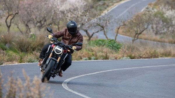 होंडा सीबी650आर भारत में जल्द होगी लॉन्च, कीमत से लेकर फीचर्स तक जाने यहां