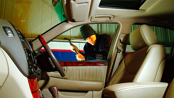 कार चोरी एसयूवी में बढ़त भारत बचने के उपाय कार चोरी एसयूवी में बढ़त भारत बचने के उपाय