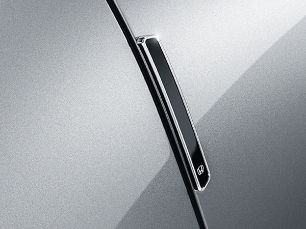 होंडा के इन कारों पर मिल रही भारी छूट, 4 लाख रुपयें तक की होगी बचत 