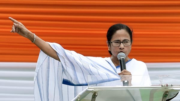 ममता बनर्जी न्यू मोटर व्हीकल एक्ट पश्चिम बंगाल लागू नहीं होगा ट्रैफिक फाइन अधिक